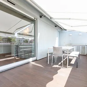 https://citt-studi-terrace-suite-with-jacuzzi-top-collection.it-lombardy.com